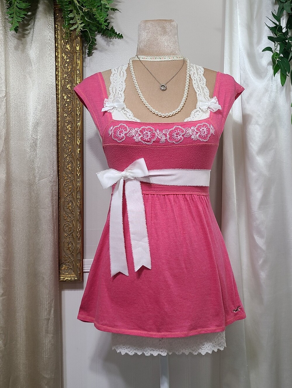 Rare ♡ Y2K ♡ Hollister Pink & White Floral Babydoll Top Empire Waist Square Neck